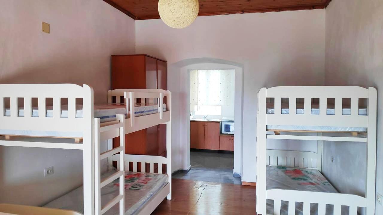 Filikur Hostel Himare Luaran gambar