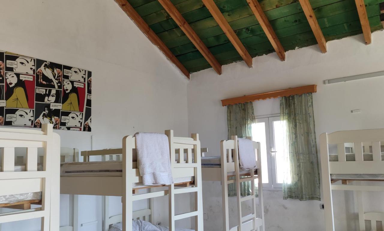 Filikur Hostel Himare Luaran gambar